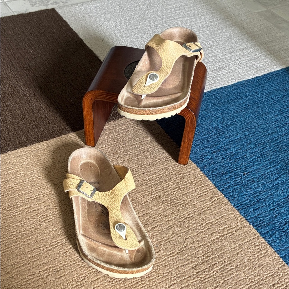Birkenstock Tan Thong Sandals with Buckle